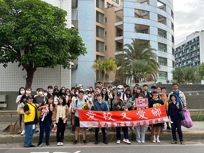 LINE_ALBUM_2023425 社工一甲_230426_3